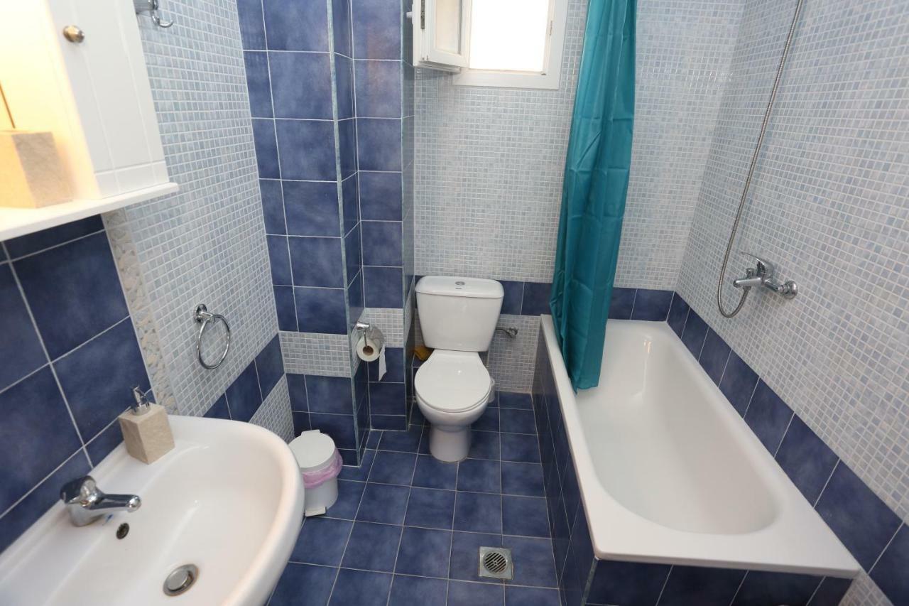 Villa Argo 3 - Beachfront, Big Gardens, Location! 佩科霍里 外观 照片